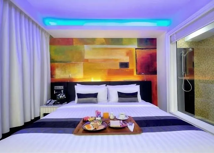 Aspira Skyy Sukhumvit 1 4* バンコク都