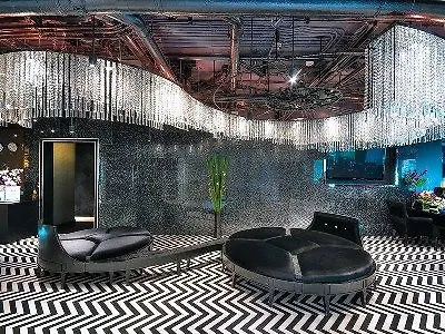 Aspira Skyy Sukhumvit 1 Hotell