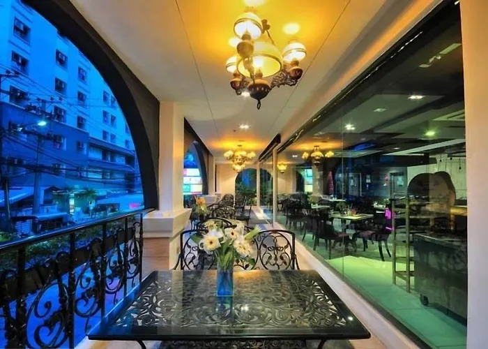 Aspira Skyy Sukhumvit 1 バンコク都