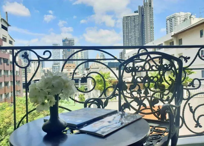 Aspira Skyy Sukhumvit 1 ホテル バンコク都